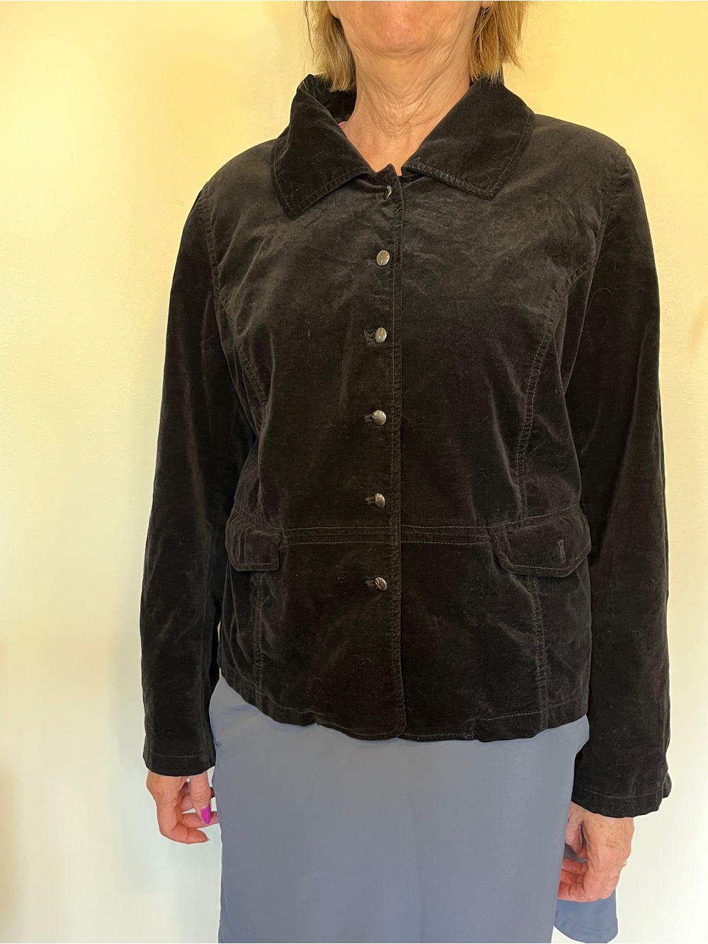 Women's Black Velvet Button-Front Jacket